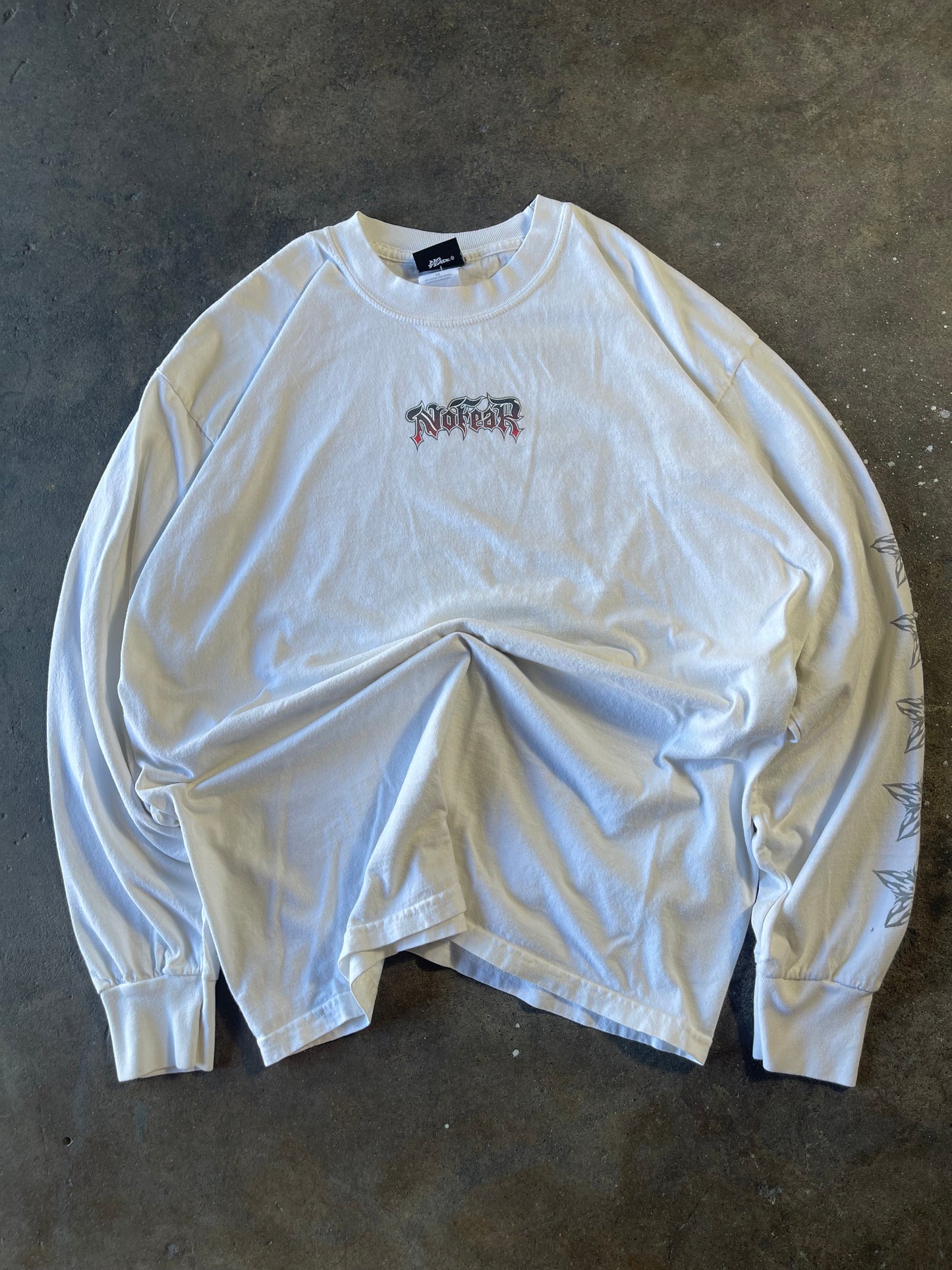 00’s White NoFear LongSleeve XL