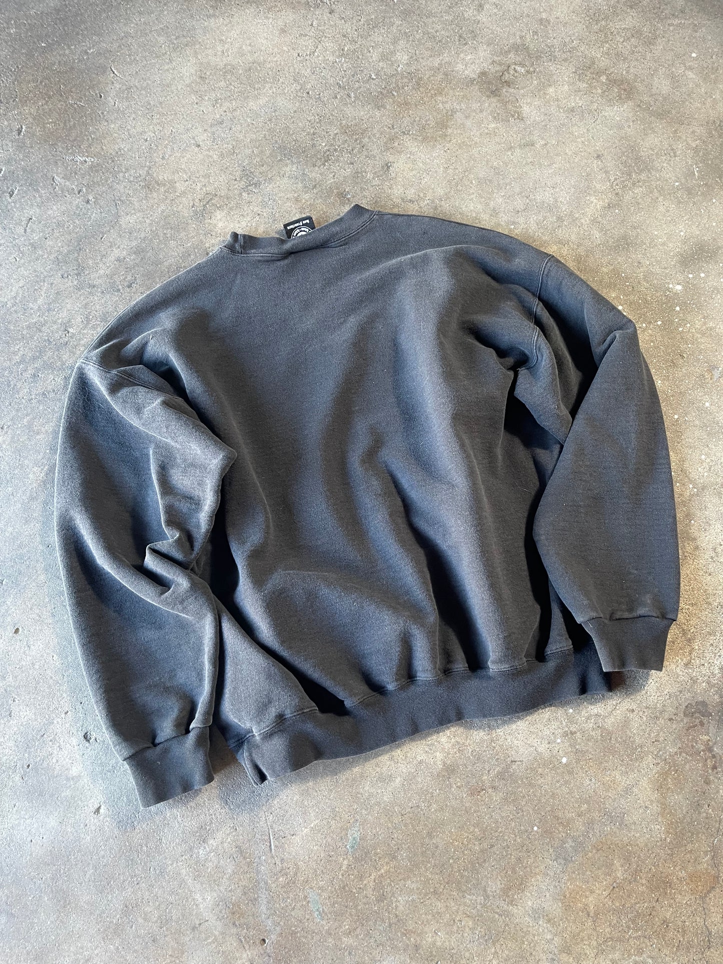 00’s Black Thrasher Sweater Large