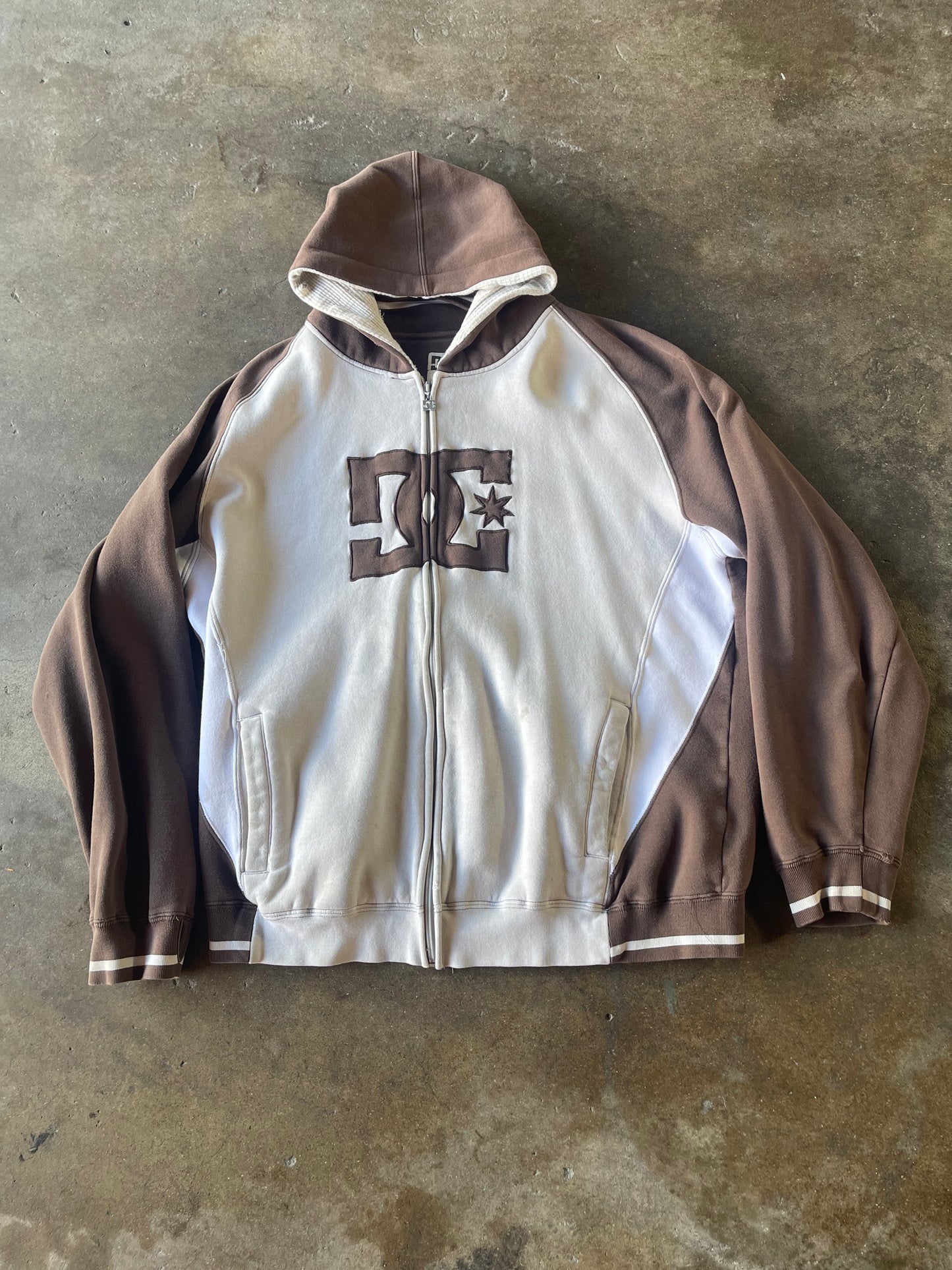 Brown 3 Tone DC Zip Up XL