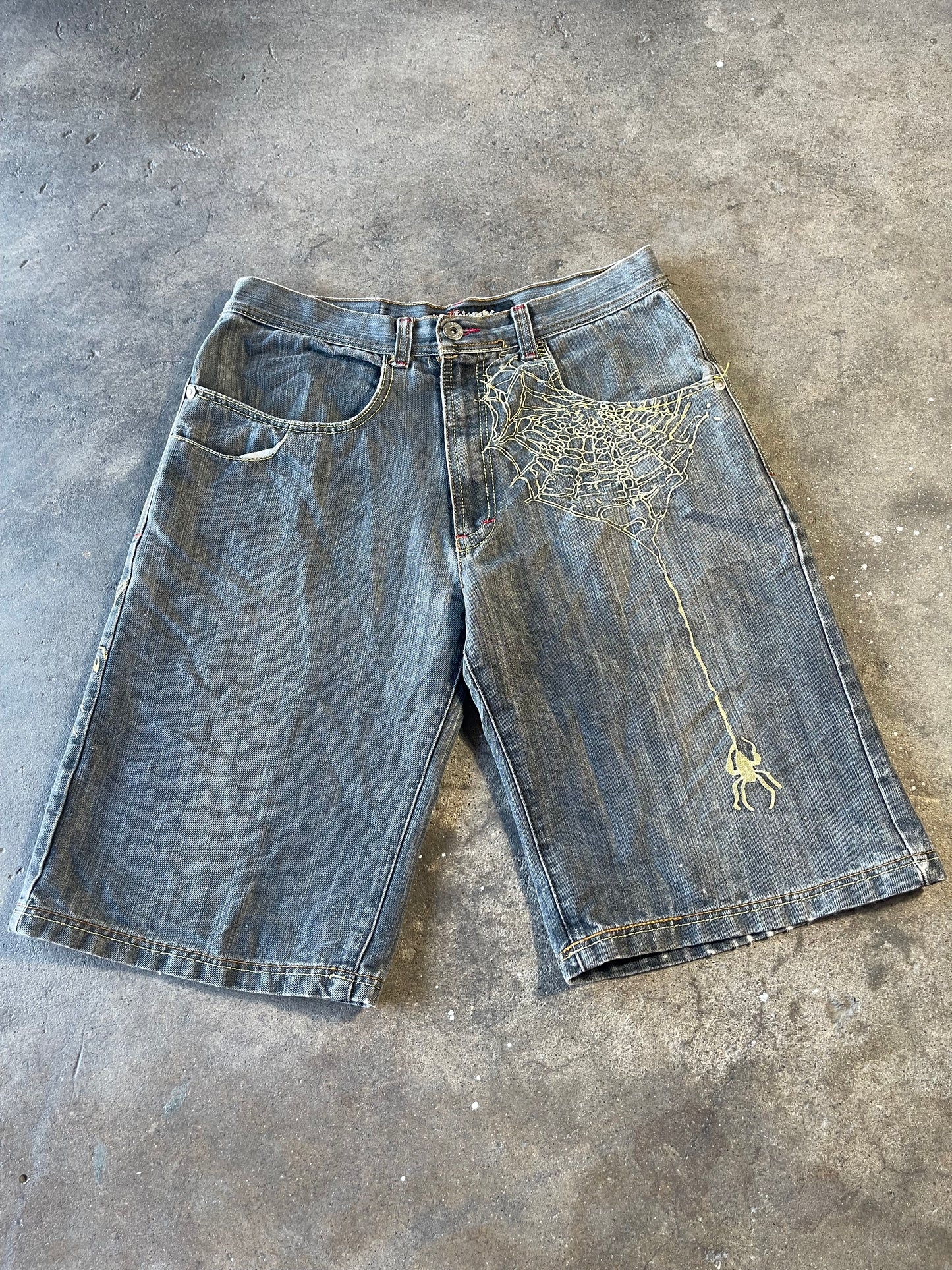 00’s Baggy Avelanche Jorts Size 36