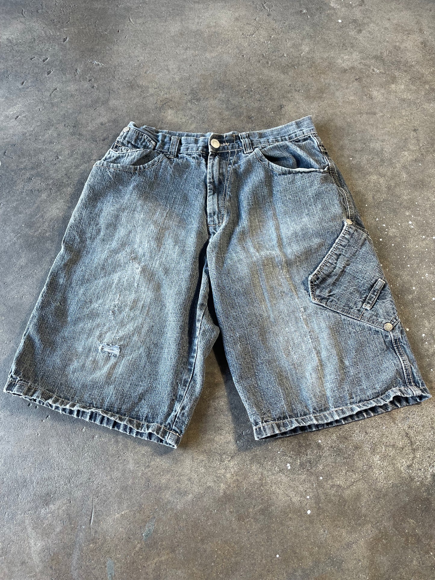 00’s Gray Washed Makaveli Jorts 32