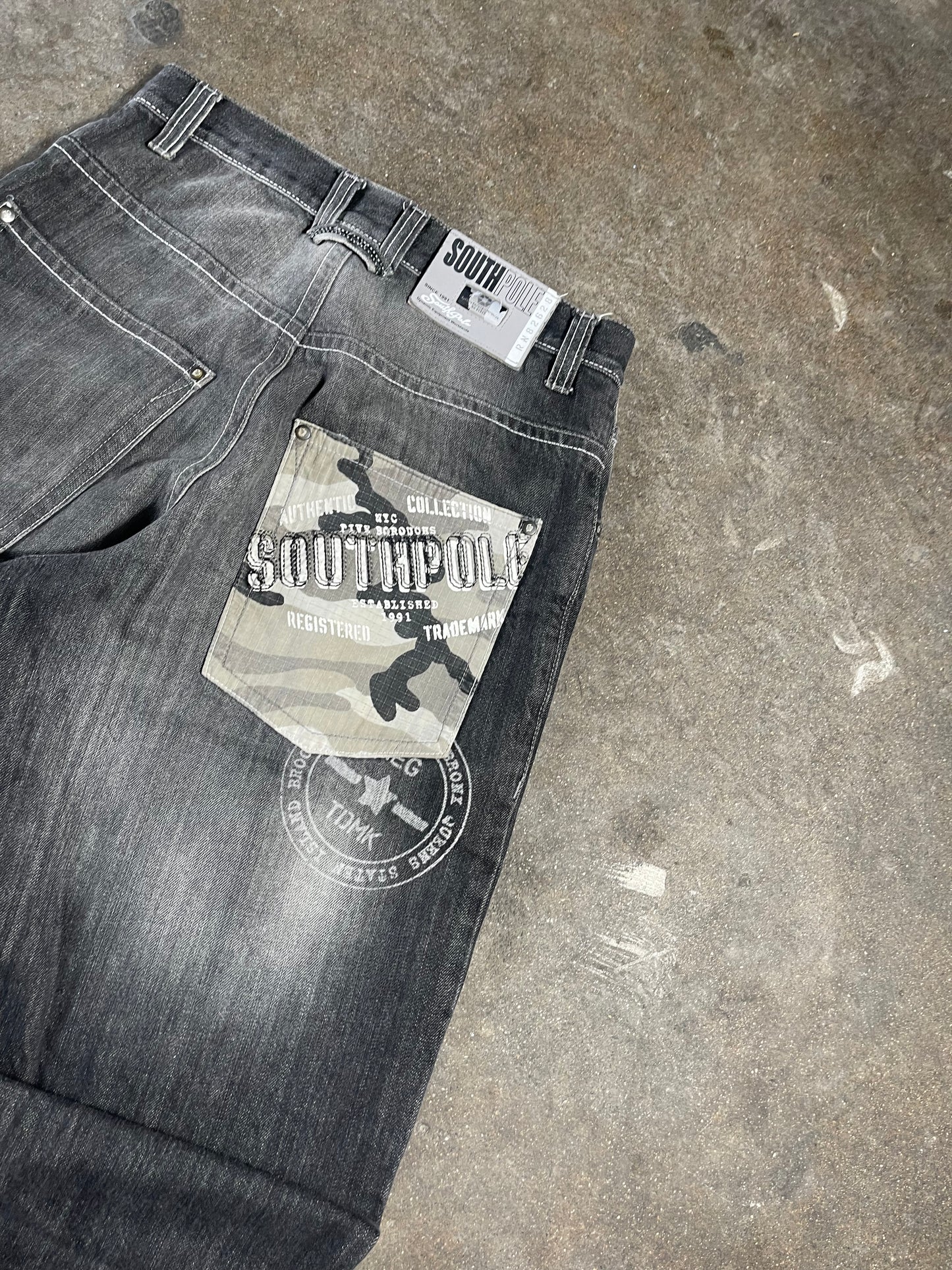 Baggy Black Washed Southpole Jeans 30x30