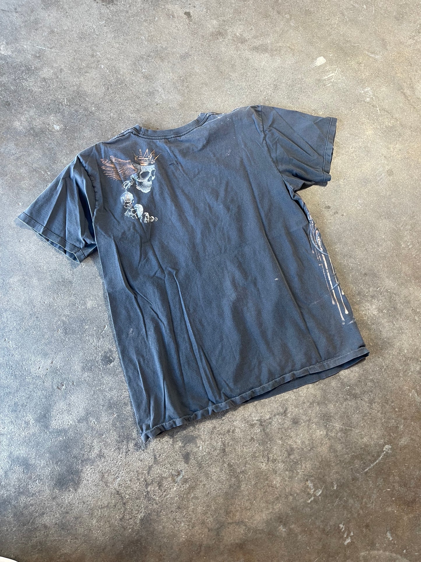 Skull King Sun Faded Distressed T Medium