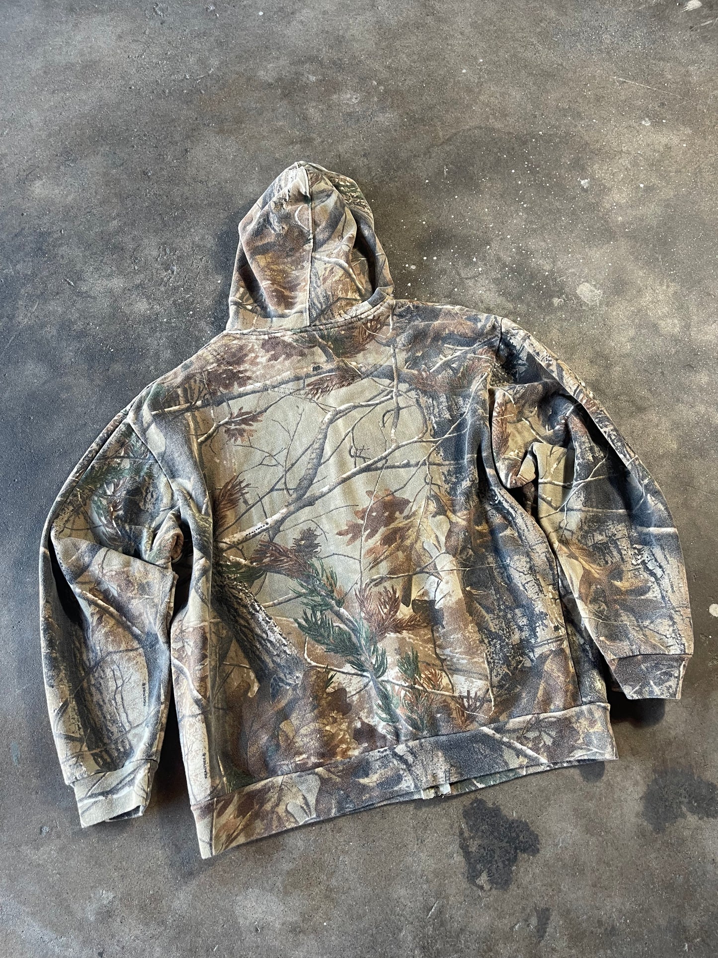 00’s Camo Zip Up Hoodie Medium