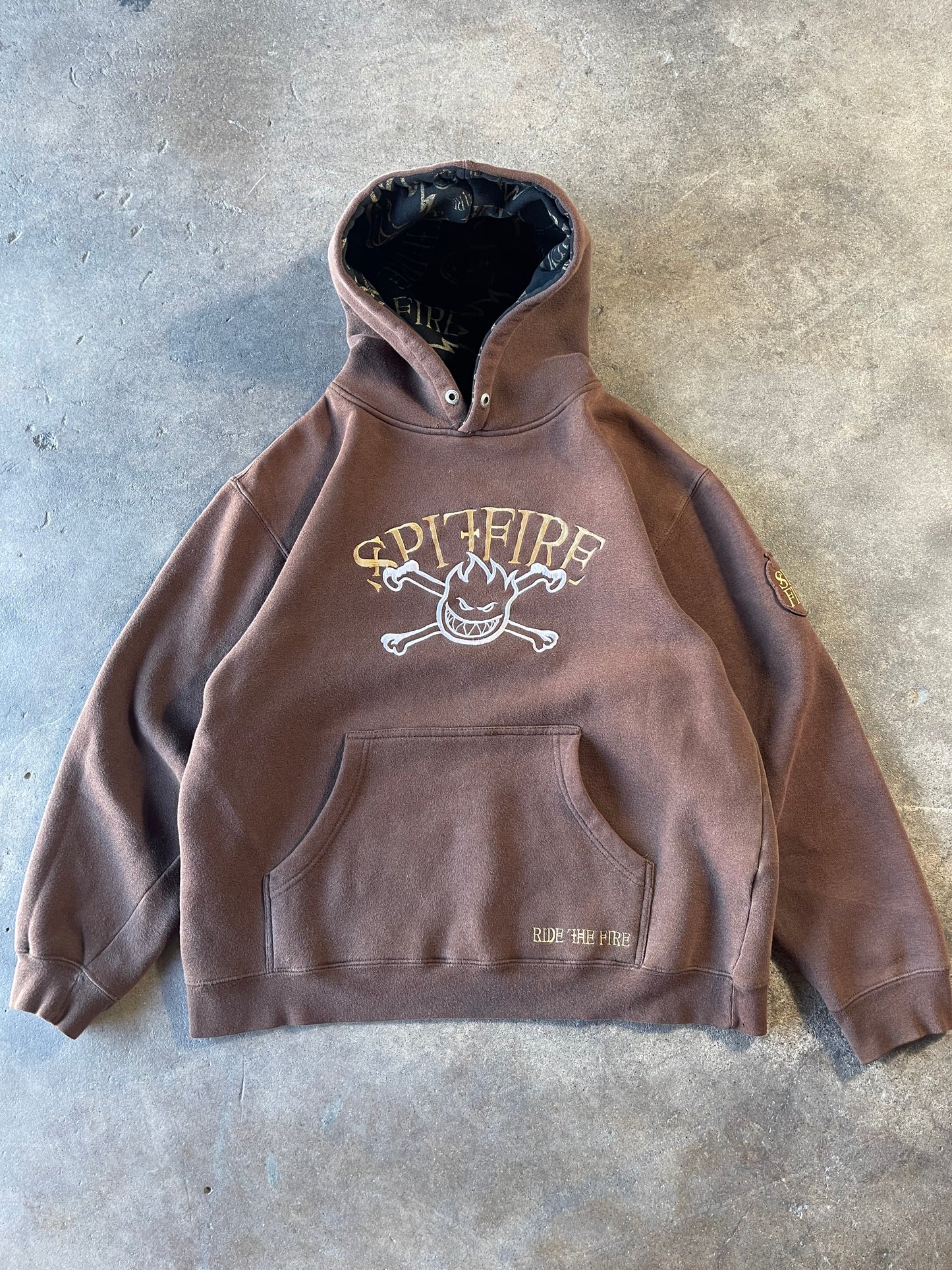 00’s Brown Spitfire Embroidered Hoodie Medium