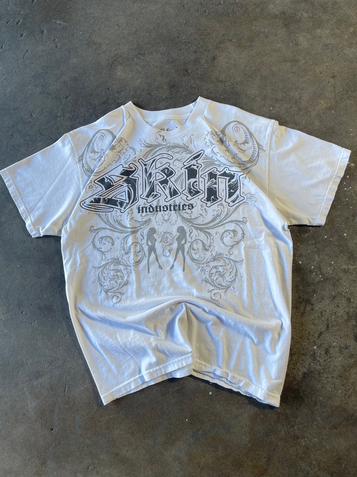 00’s White Skin Ind Shirt Large