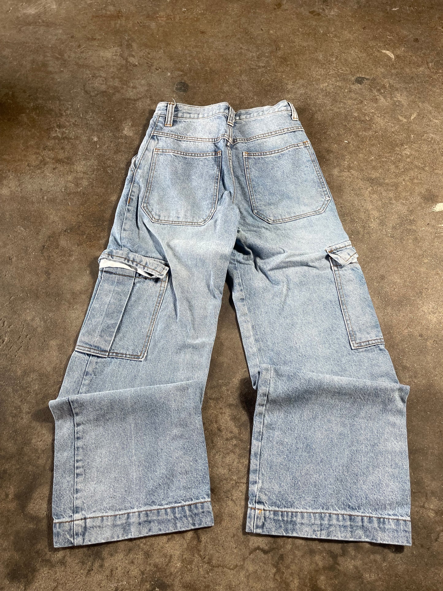 Xtra Baggy Light Denim Cargo Jeans 28x30