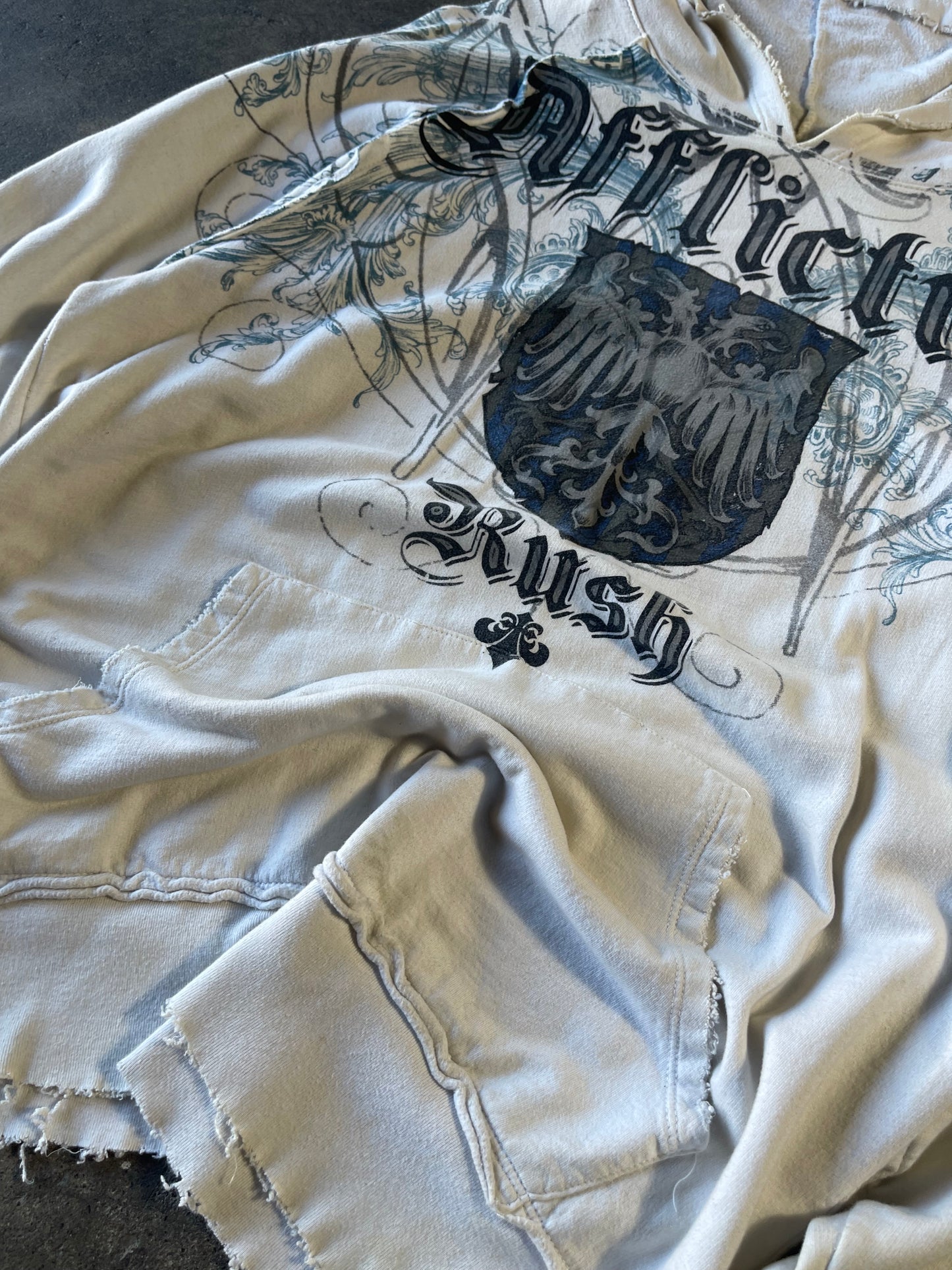 00’s White Affliction Hoodie Medium